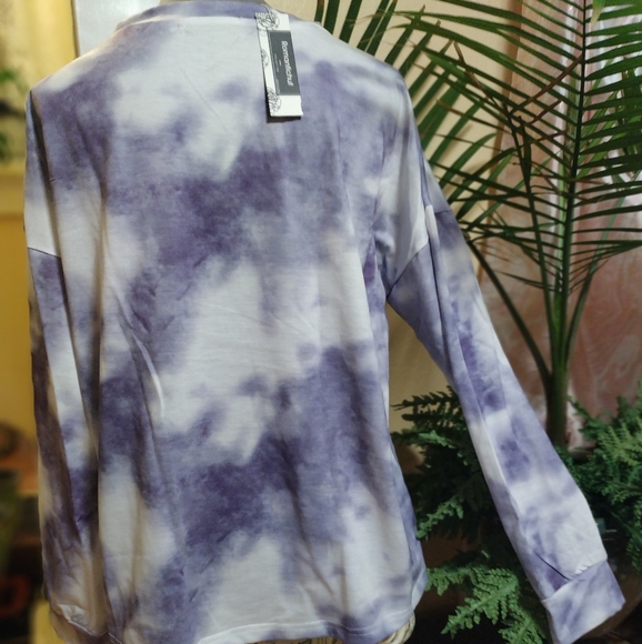 New Tye Dye Lounging Set - Picture 5 of 16